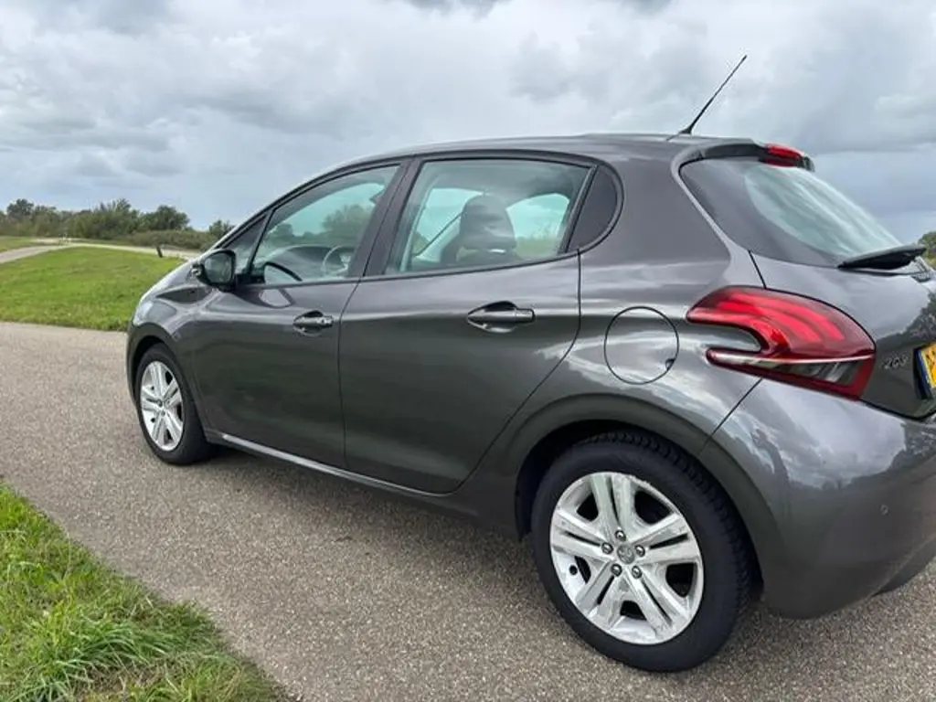 Peugeot 208 3