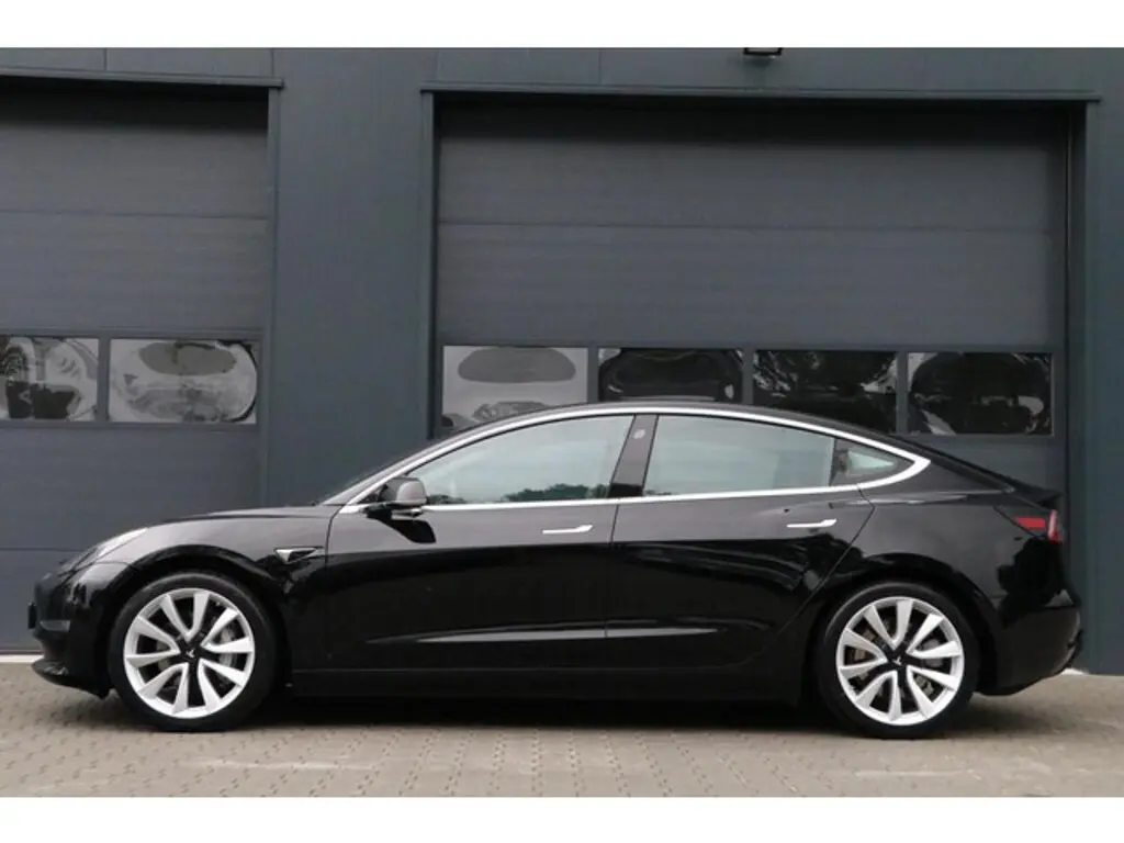 Tesla Model 3 3