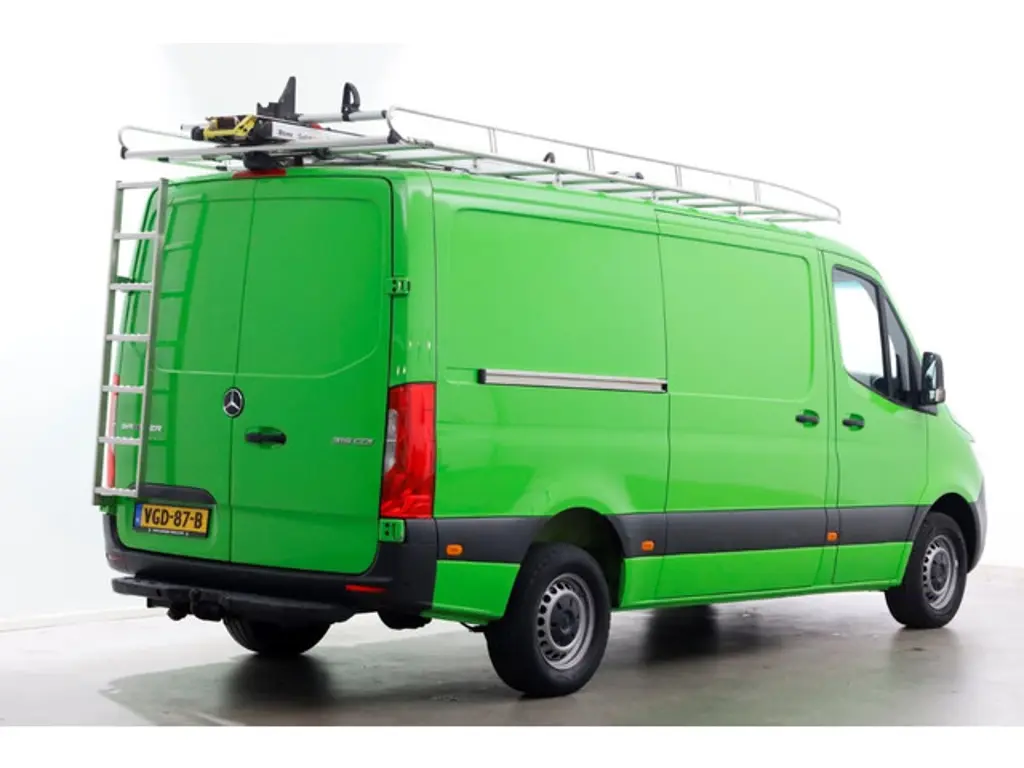 Mercedes-Benz Sprinter 2