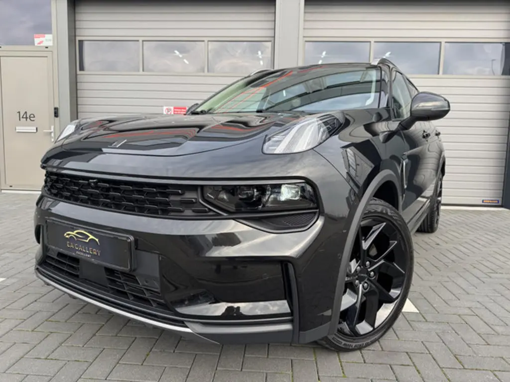 Lynk & Co 01 2
