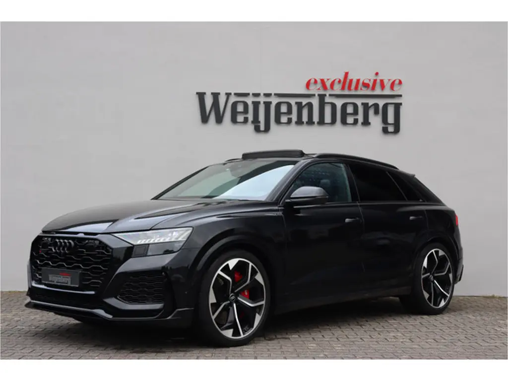 Audi RSQ8