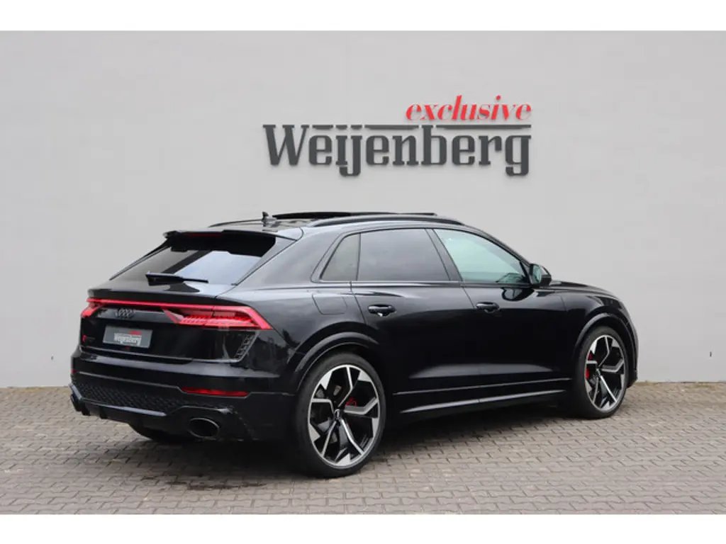 Audi RSQ8 2