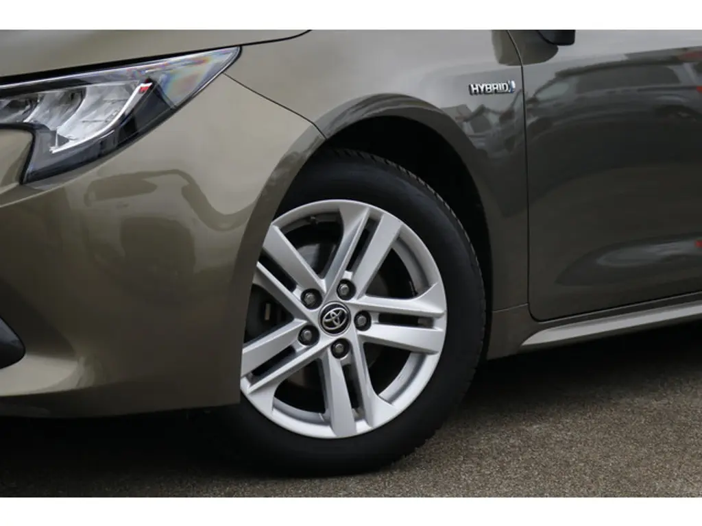 Toyota Corolla Touring Sports 3