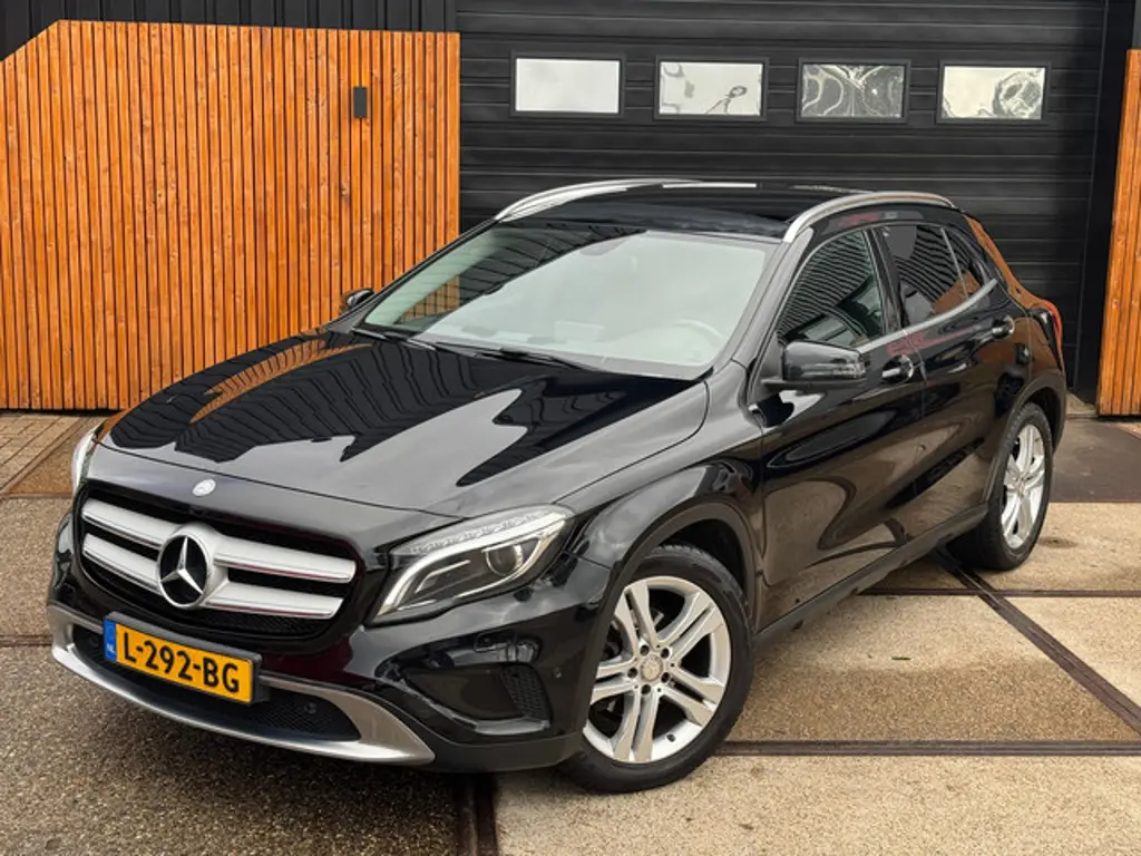 Mercedes-Benz GLA 2