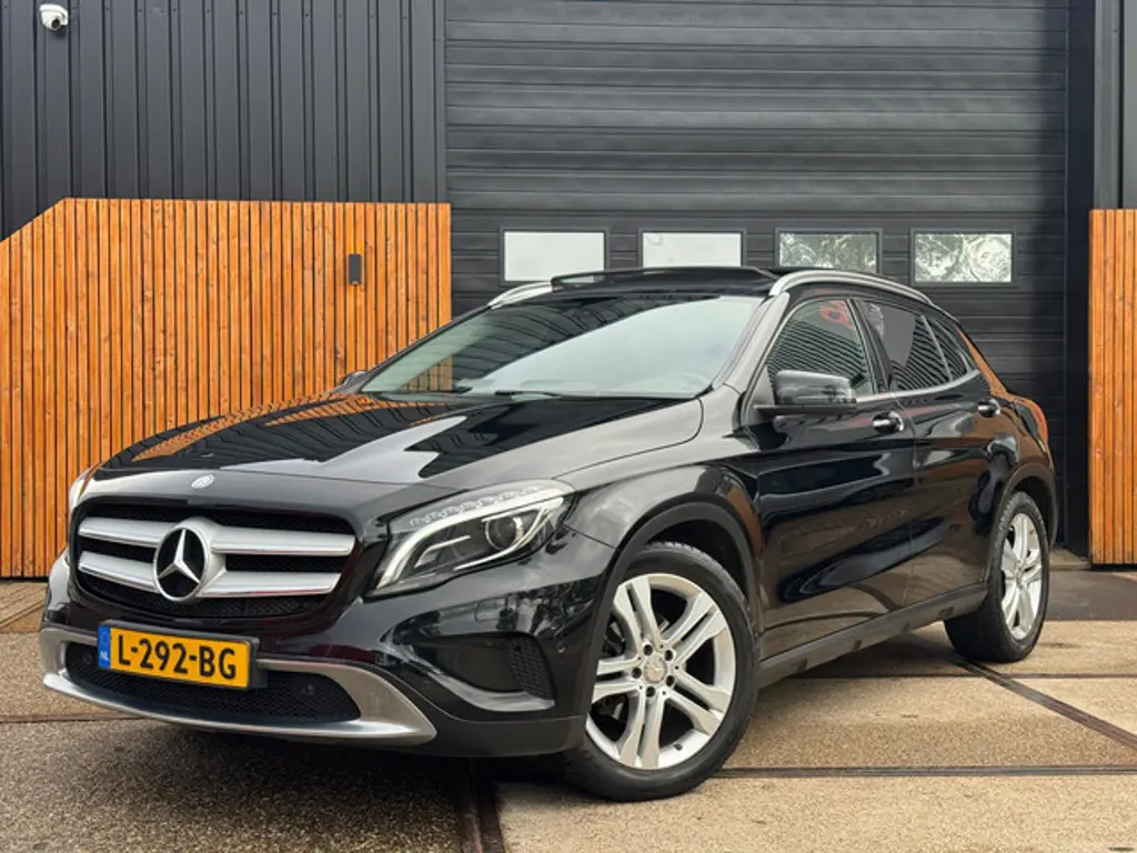 Mercedes-Benz GLA 3
