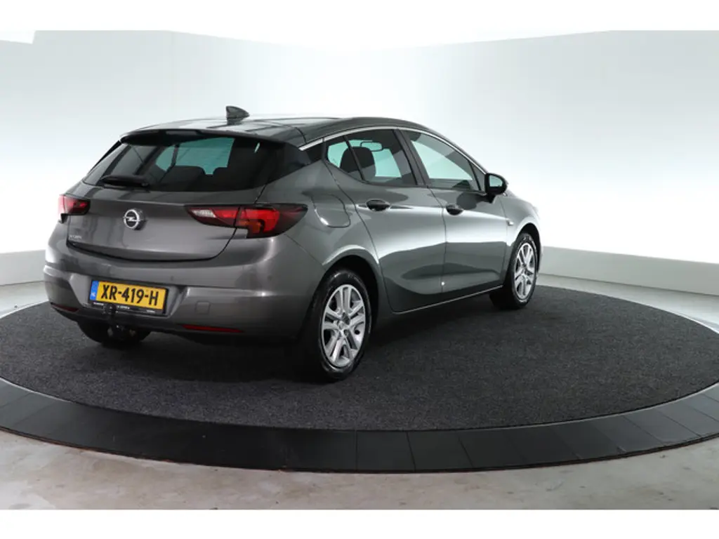 Opel Astra 2