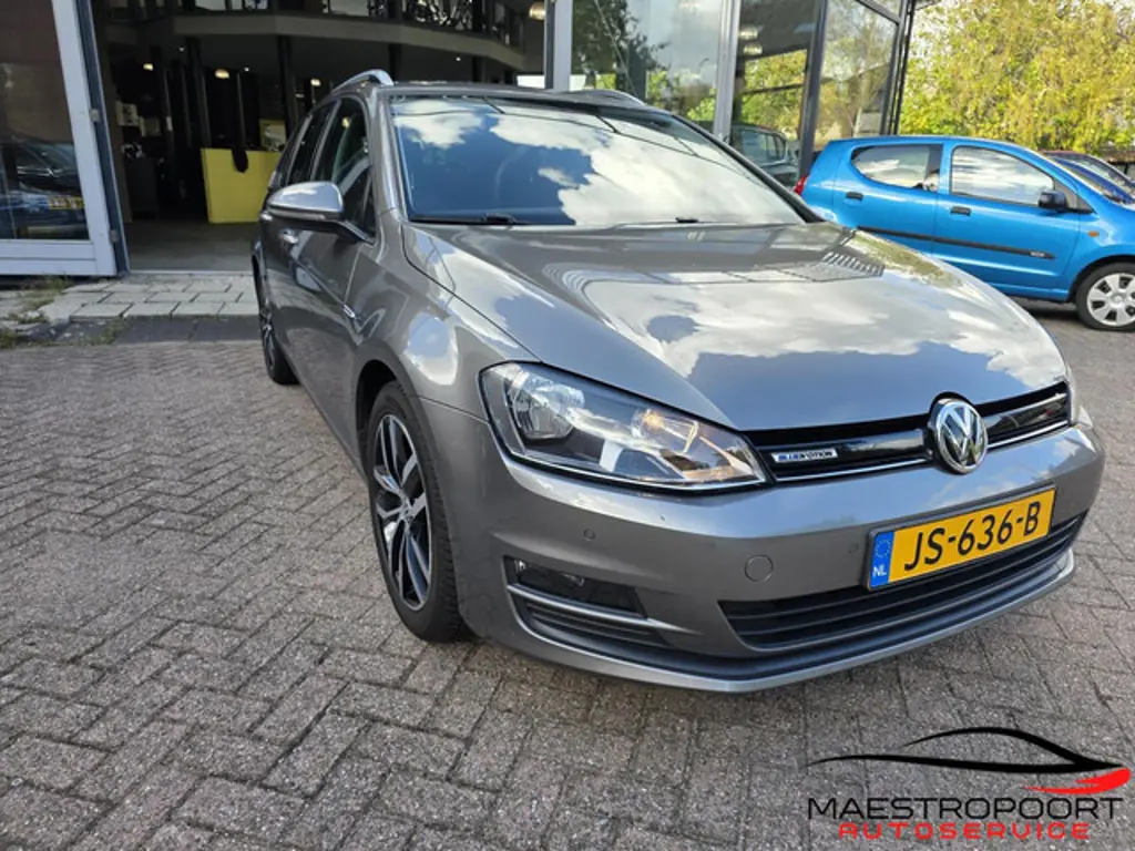 Volkswagen Golf 2