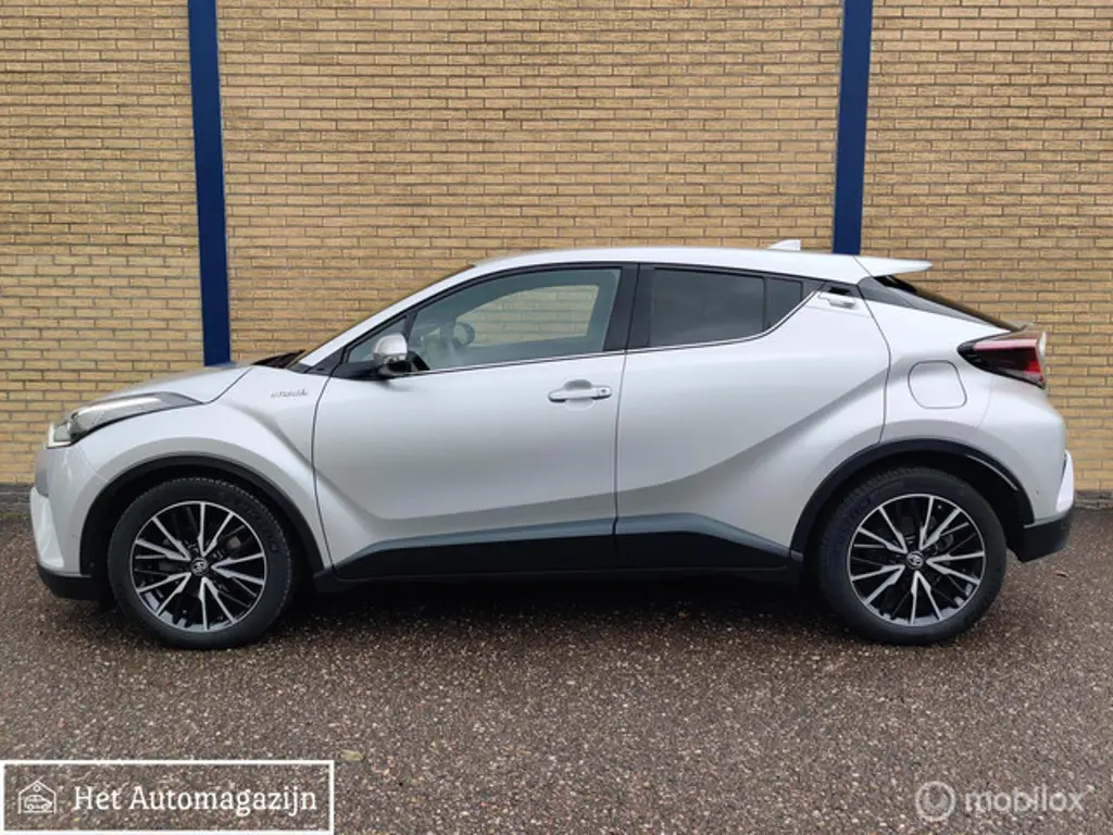 Toyota C-HR 2