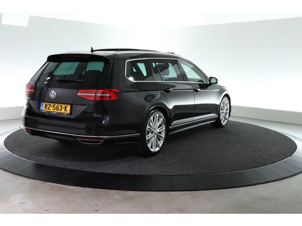 Volkswagen Passat 2