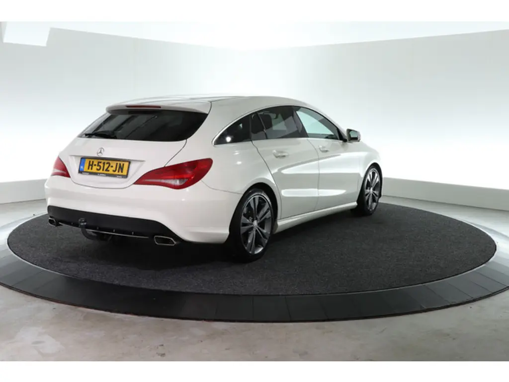 Mercedes-Benz CLA 2