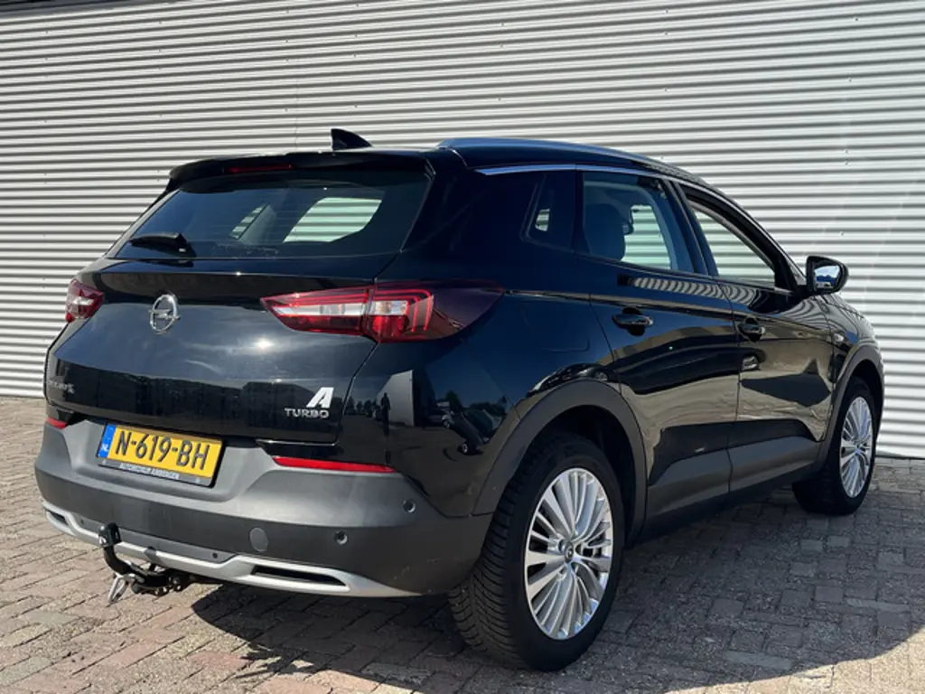 Opel Grandland X 2