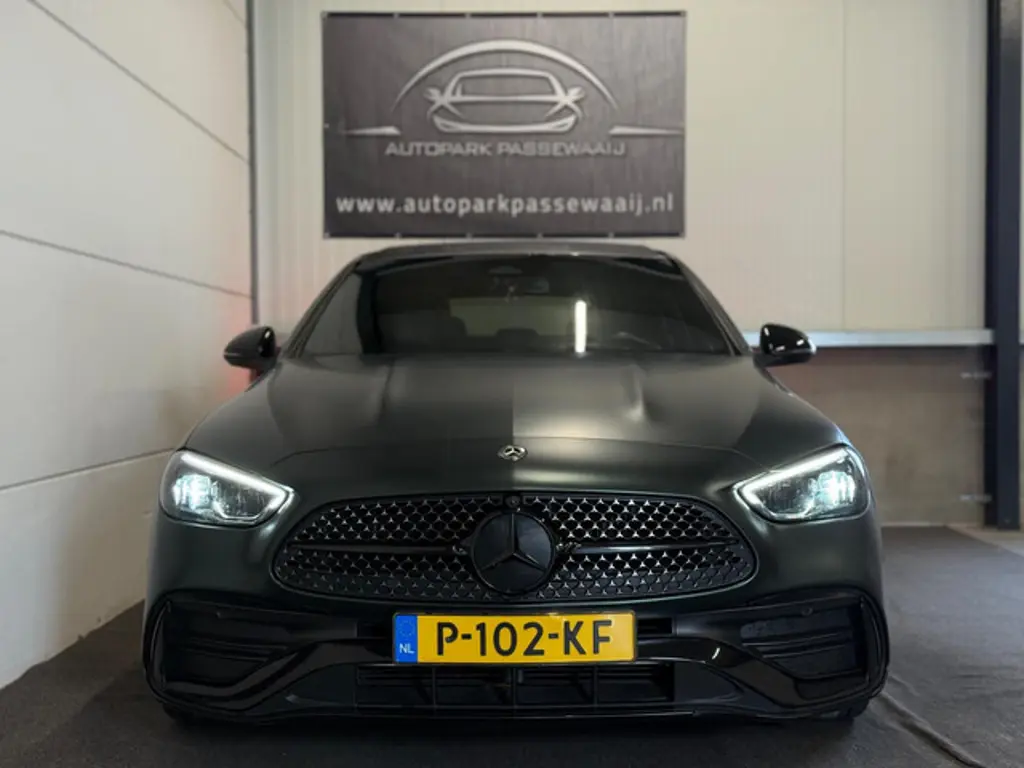 Mercedes-Benz C-Klasse 2