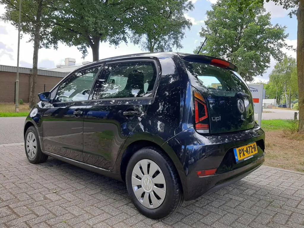 Volkswagen up! 3