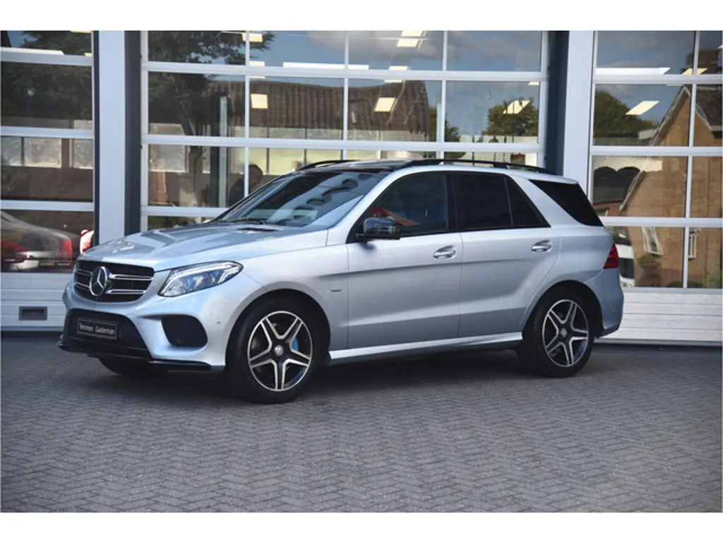 Mercedes-Benz GLE 2