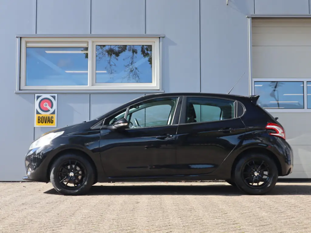 Peugeot 208 2