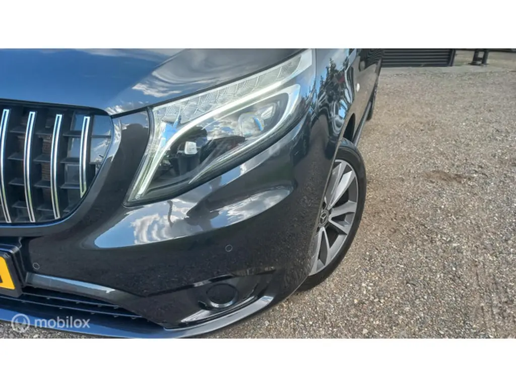 Mercedes-Benz Vito 2