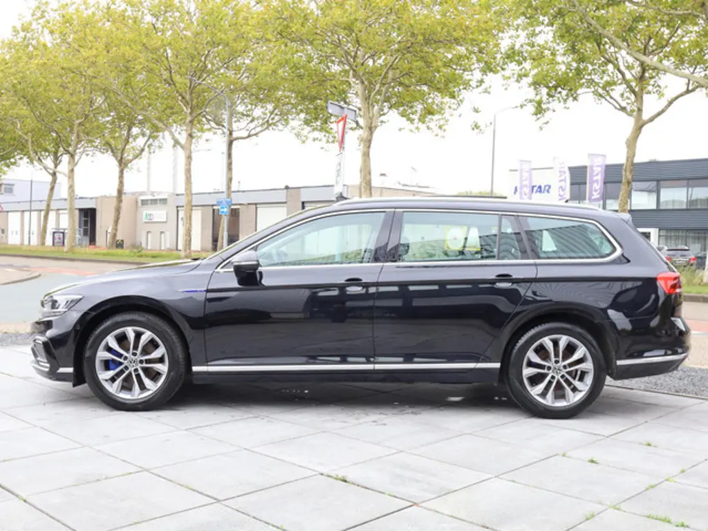 Volkswagen Passat 2