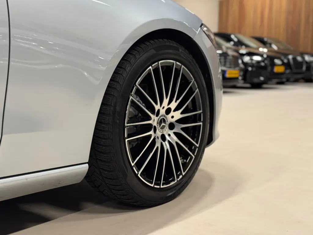 Mercedes-Benz C-Klasse 3