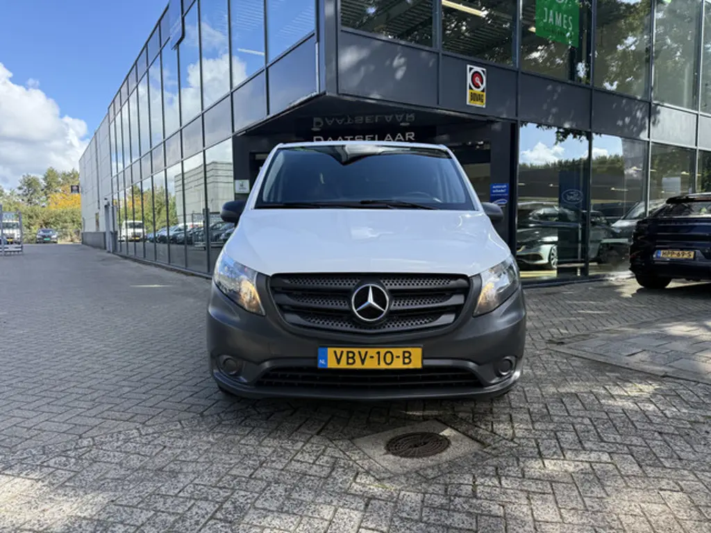 Mercedes-Benz Vito 2