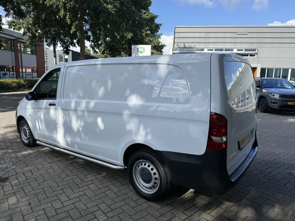 Mercedes-Benz Vito 3