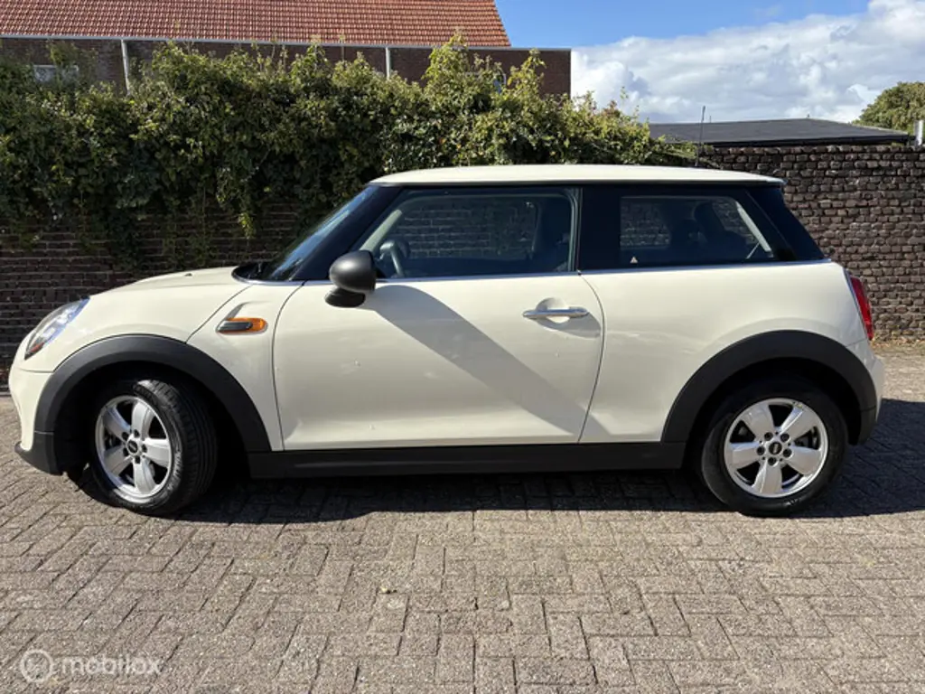 MINI One 2