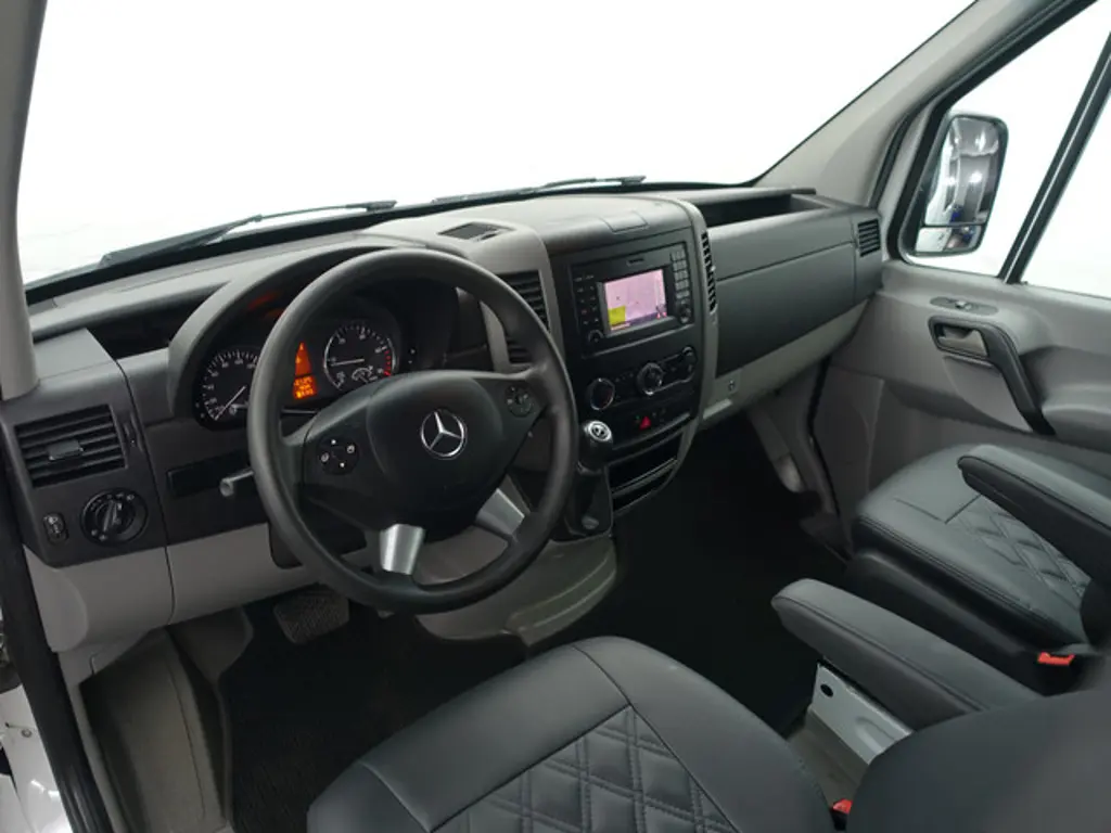 Mercedes-Benz Sprinter 2