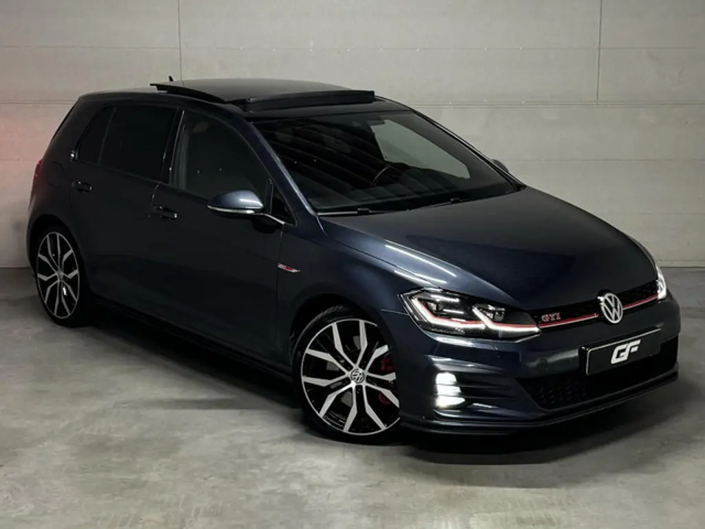 Volkswagen Golf 2