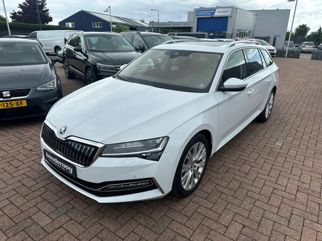 Škoda Superb 2