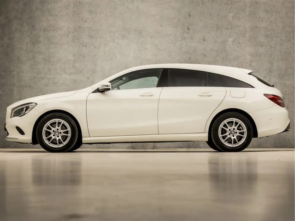 Mercedes-Benz CLA 2