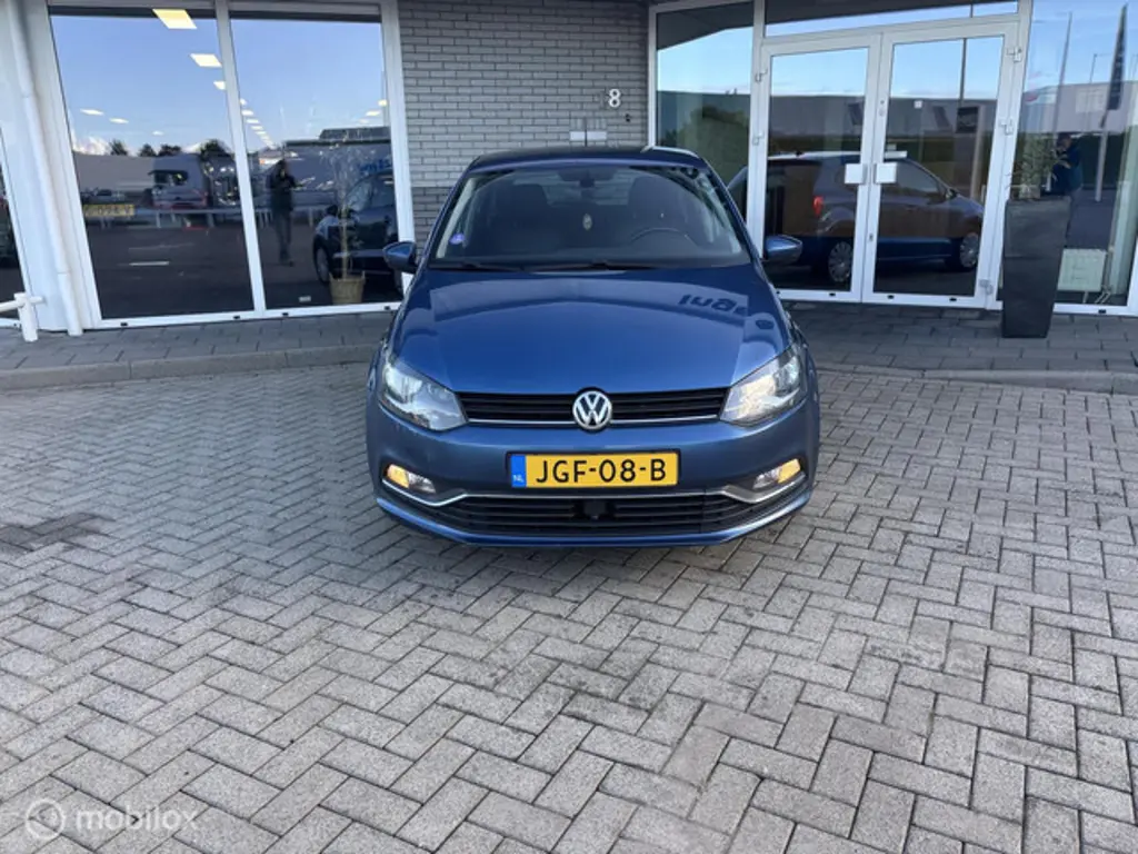 Volkswagen Polo 2