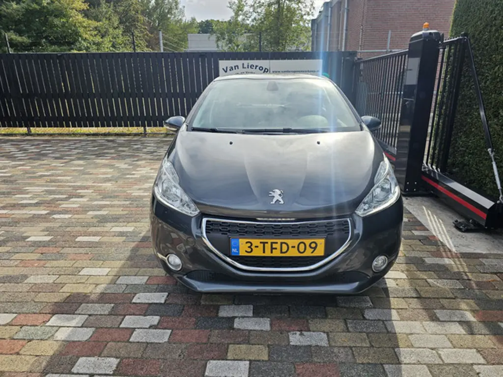 Peugeot 208 2