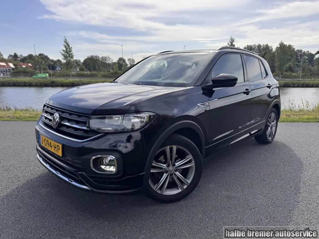 Volkswagen T-Cross 2