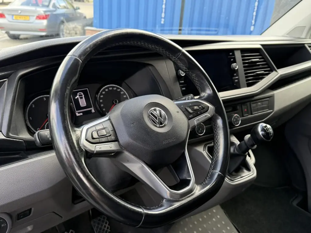 Volkswagen Transporter 2