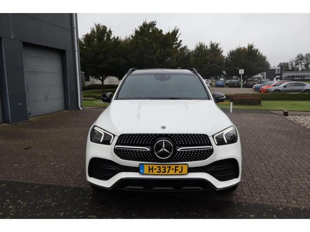 Mercedes-Benz GLE 2