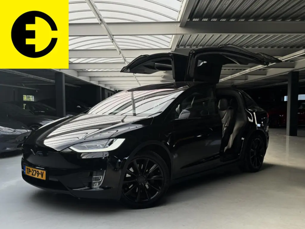 Tesla Model X 2