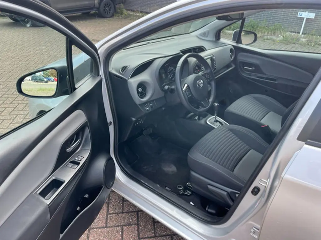 Toyota Yaris 3