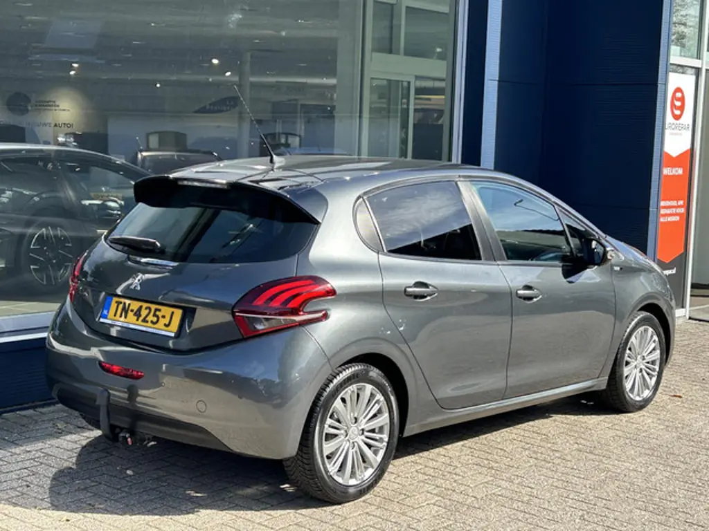 Peugeot 208 2