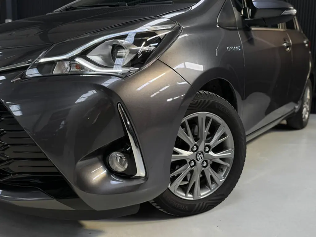 Toyota Yaris 2