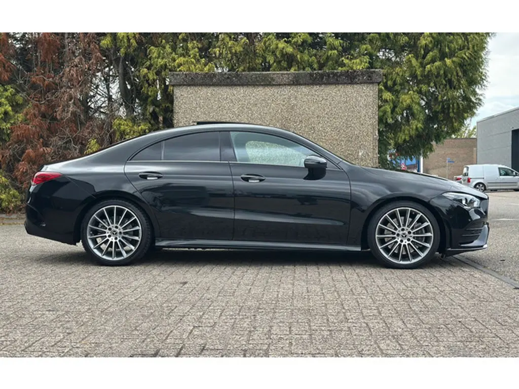 Mercedes-Benz CLA 2