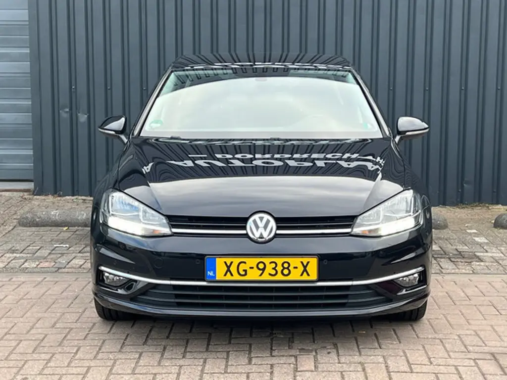 Volkswagen Golf 2
