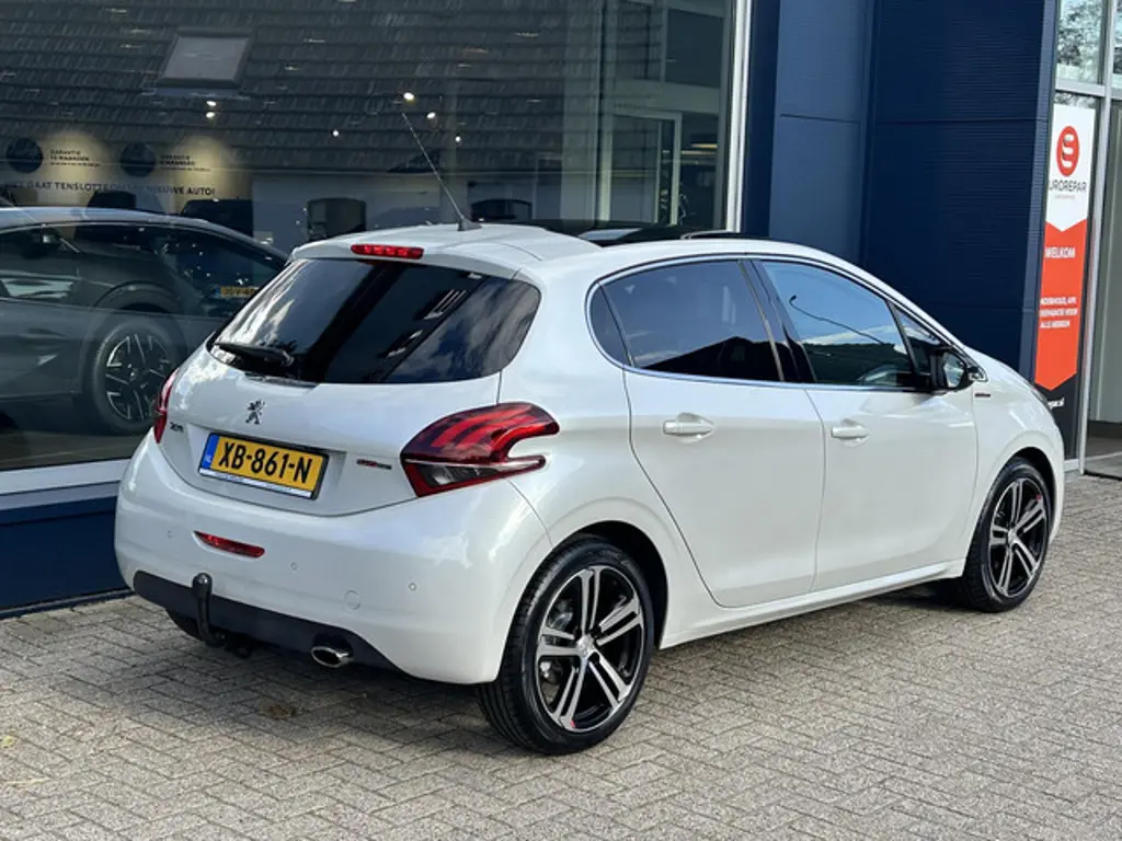 Peugeot 208 2