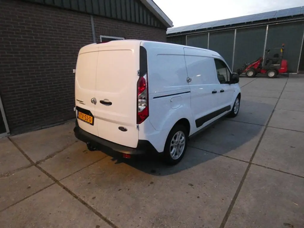 Ford Transit Connect 3