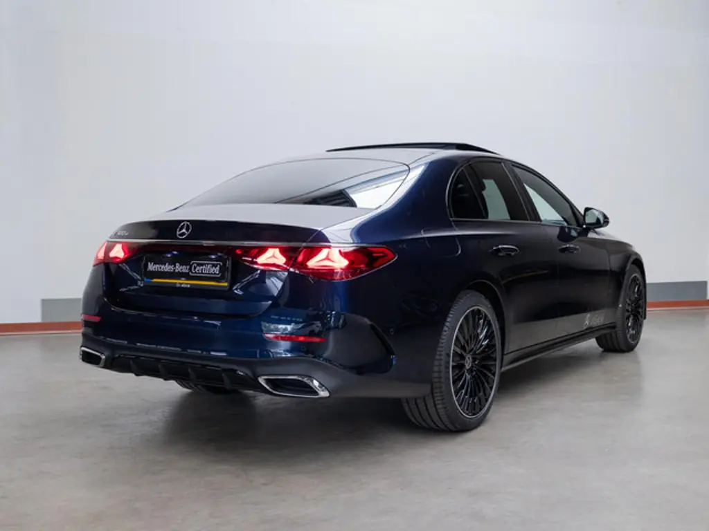 Mercedes-Benz E-Klasse 2