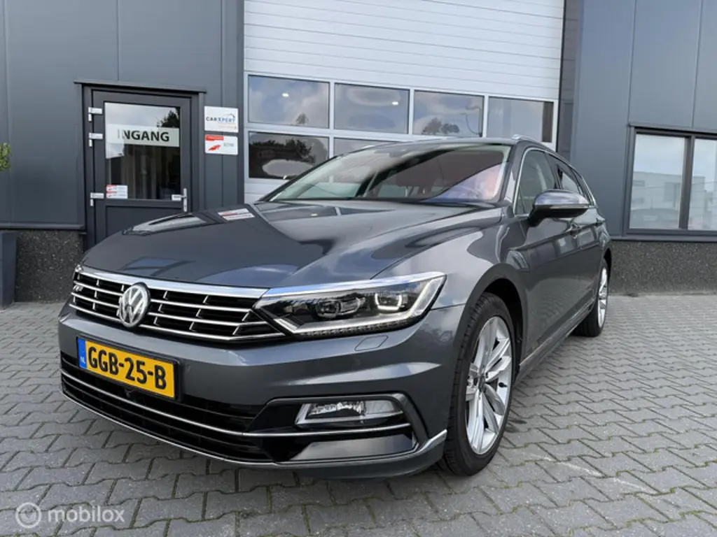 Volkswagen Passat 2