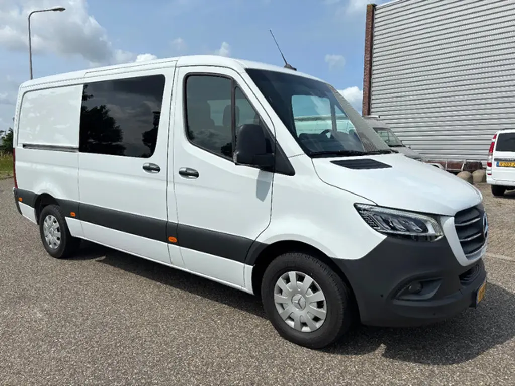 Mercedes-Benz Sprinter 3