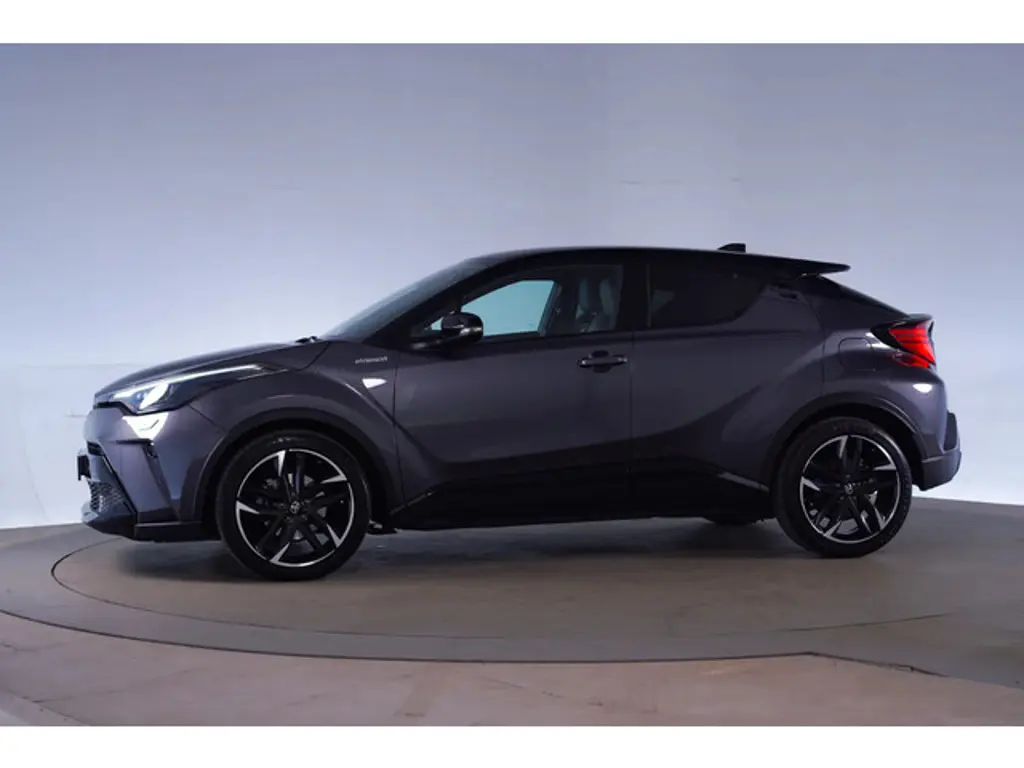 Toyota C-HR 2