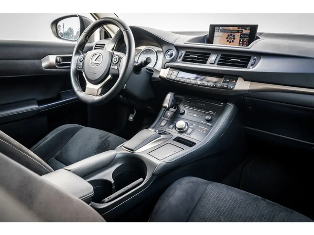 Lexus CT 3
