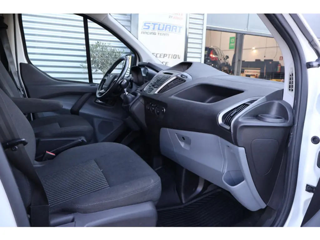 Ford Transit Custom 3