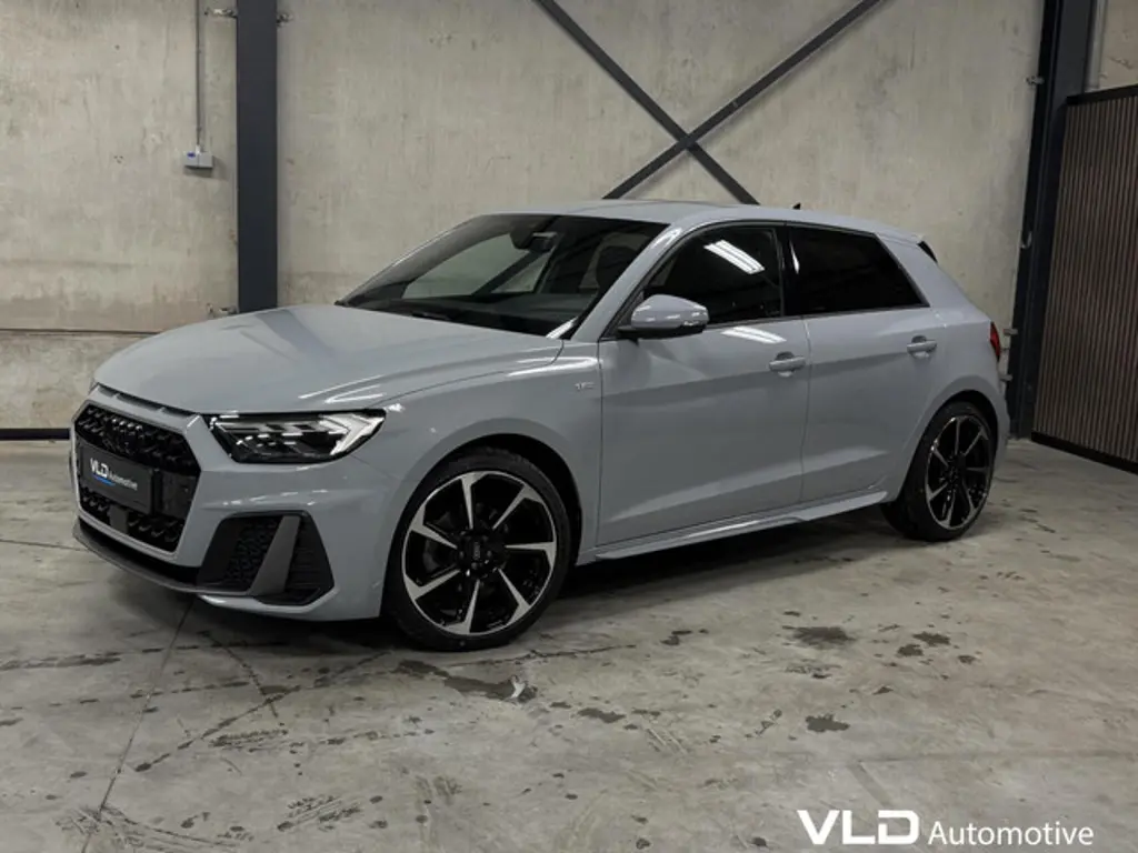 Audi A1 Sportback 2