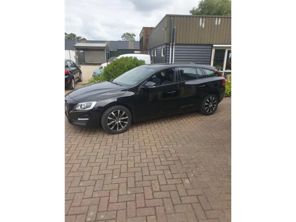 Volvo V60 2